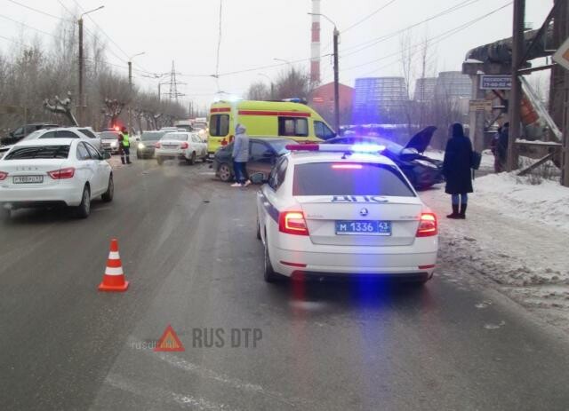 В Кирове в массовом ДТП пострадали три человека. ВИДЕО 