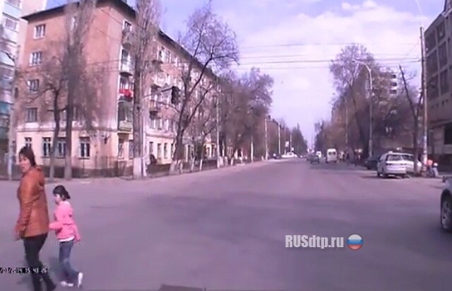 Дура на дороге © 