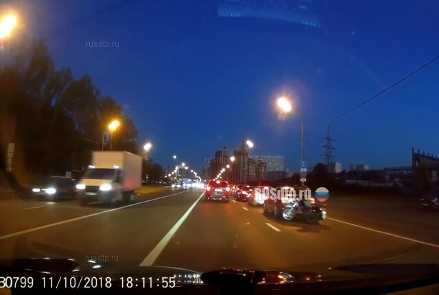 Авария с мотоциклом на Обручева