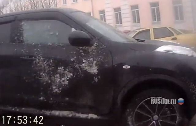 Заляпали жука 