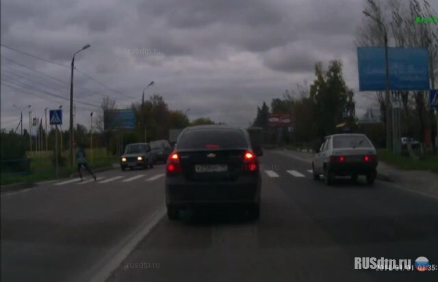 Внимательная пешеходка 