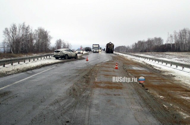 В Самарской области водитель «Хонды» спровоцировал ДТП и погиб 