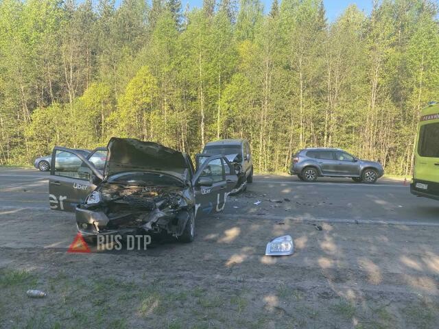 Пассажирка такси погибла в ДТП под Сыктывкаром 