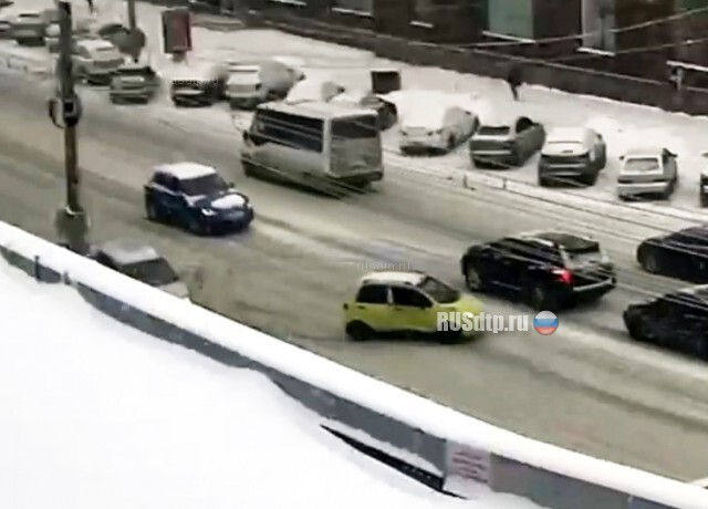 Женщина на Матизе поворачивала 