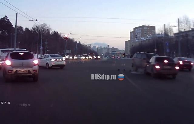 ДТП на перекрестке в Казани