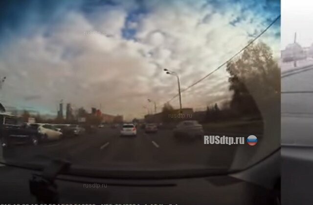 Видео с регистратора ДТП на Кутузовском проспекте