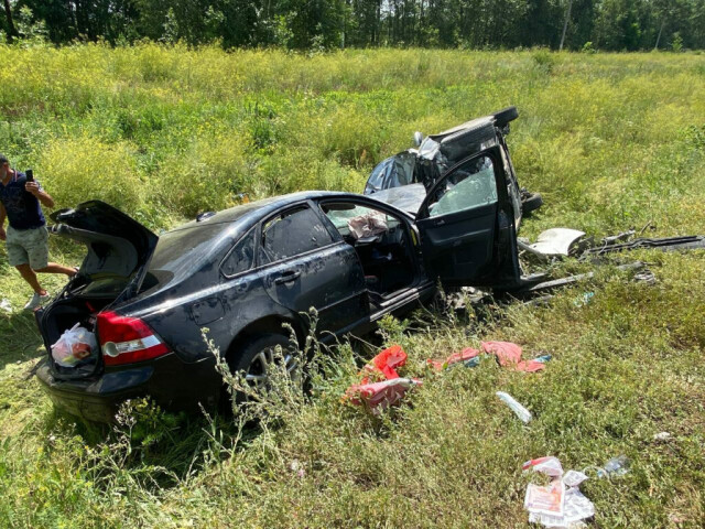 Шестеро детей пострадали в массовой аварии под Саратовом 