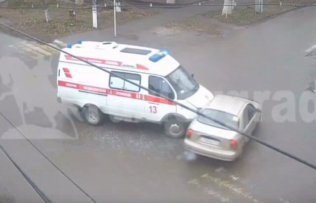 Скорая с роженицей попала в ДТП в Новочеркасске 