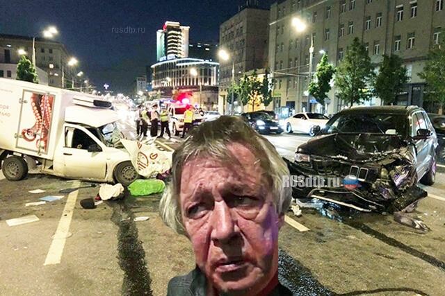 Пьяный Михаил Ефремов устроил смертельное в ДТП в центре Москвы 