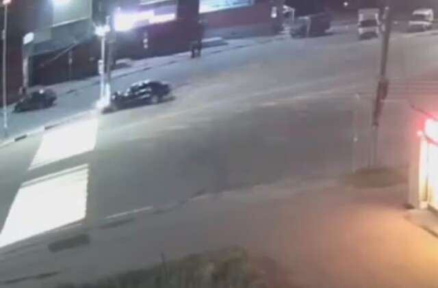 Дрифт не задался: автомобиль врезался в столб под Нижним Новгородом