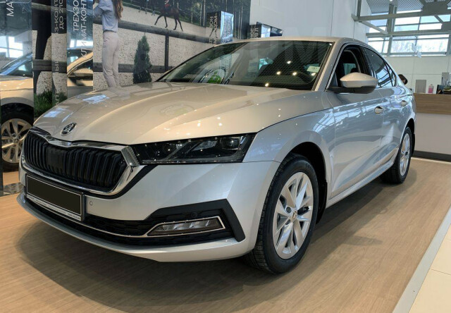 Возвращение легенды: в России в продаже появилась Skoda Octavia, которая дешевле «Лады» и «Москвича» 
