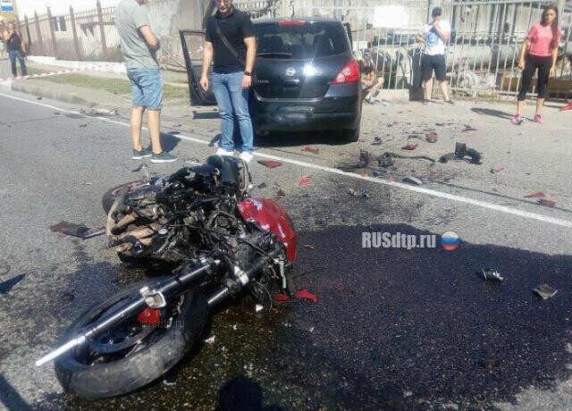 В Сочи в ДТП погиб мотоциклист. ВИДЕО 