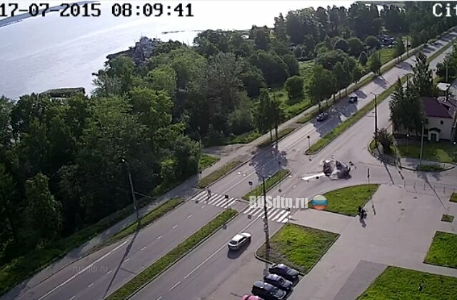 В Петрозаводске столкнулись ВАЗ и Тойота