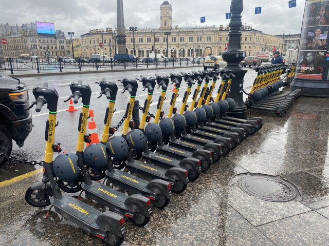 В Санкт-Петербурге хотят запретить аренду электросамокатов 