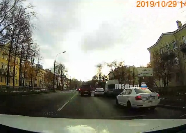 С места ДТП скрылась (с) 