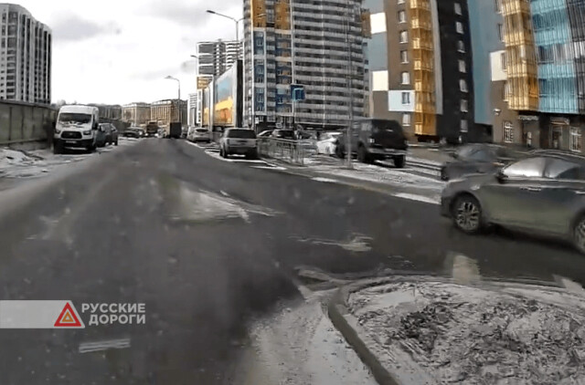 Авария на Плесецкой улице в Санкт-Петербурге