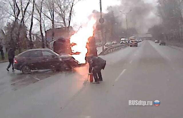 Авария с возгоранием в Новосибирске