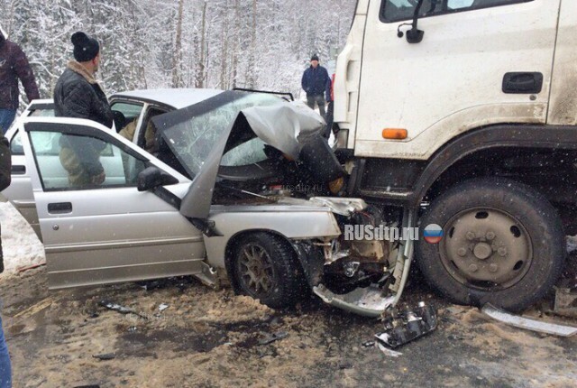 Женщина погибла в ДТП на трассе «Вологда — Новая Ладога» 