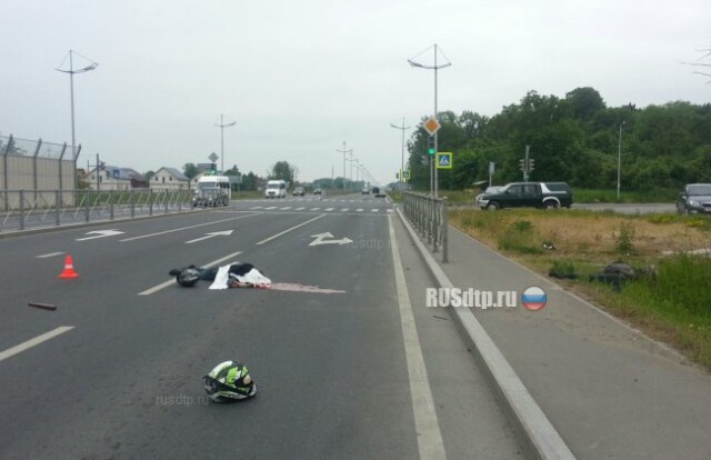 Байкер и его пассажир погибли в ДТП в Калининградской области 