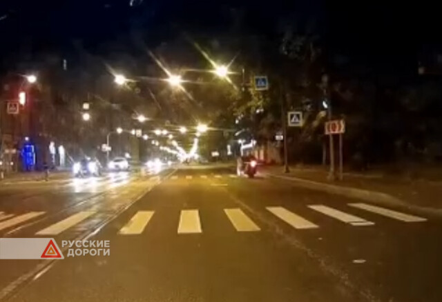 В Санкт-Петербурге мотоциклист сбил пешехода и скрылся 