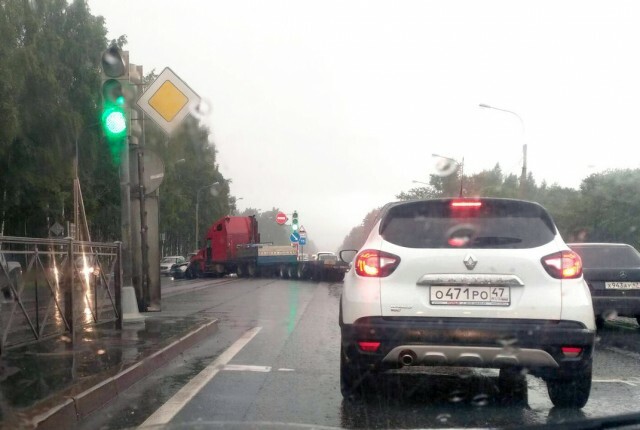Два человека погибли в ДТП на «Дороге жизни» под Петербургом 