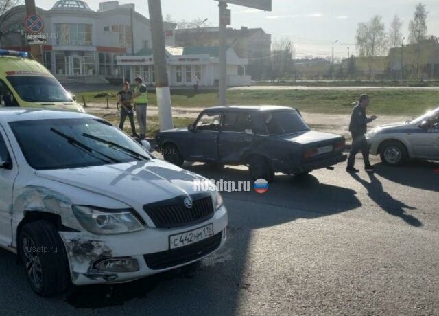 ДТП в Чебоксарах на перекрестке у автовокзала 