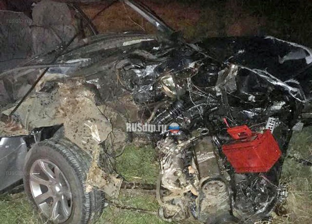 На Ставрополье водитель ВАЗа погиб, столкнувшись с двумя грузовиками 