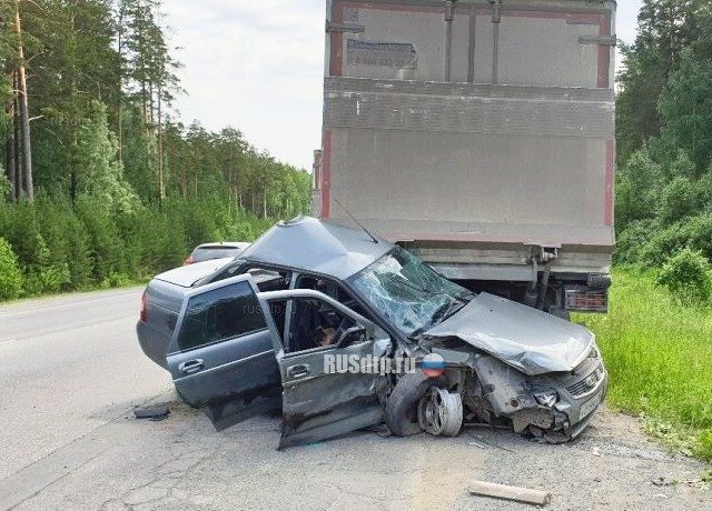 Водитель и пассажир «Приоры» погибли в ДТП на ЕКАД 