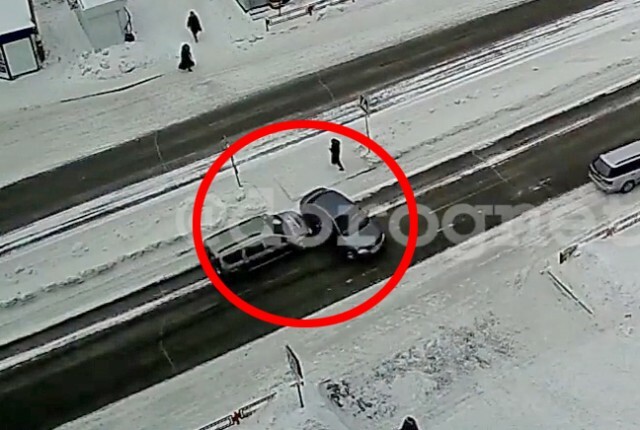ДТП из-за пешехода в Усть-Илимске