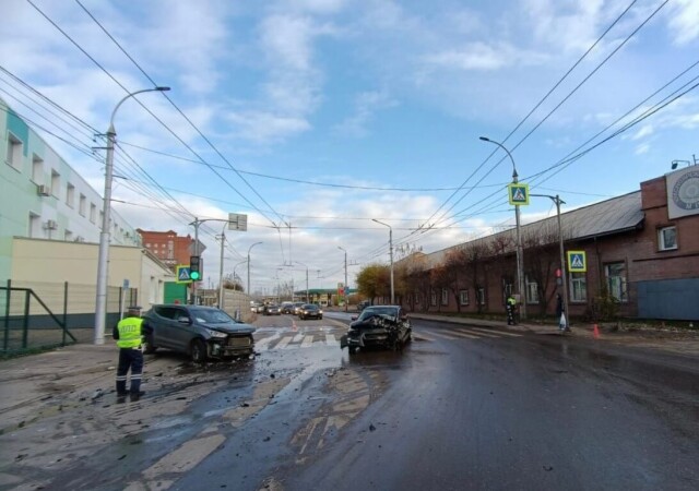 Лишенный прав водитель устроил ДТП в Красноярске 