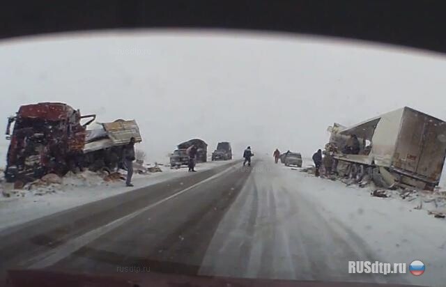 Мародёры орудуют 