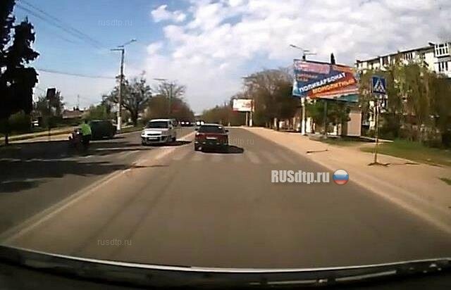 В Севастополе гонщик едва не сбил женщину с коляской