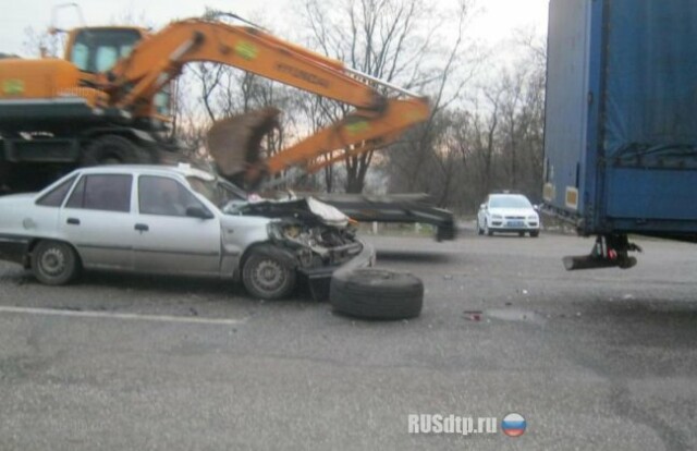 Автомобиль с детьми столкнулся с грузовиком на Ставрополье 