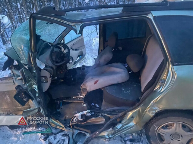 Два автомобиля лоб в лоб столкнулись на трассе Нижний Новгород – Иваново 