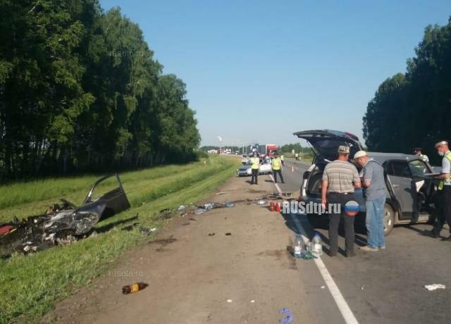 Семья попала в смертельное ДТП по дороге на юг 