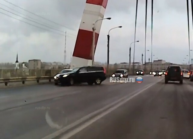 ДТП на Октябрьском мосту