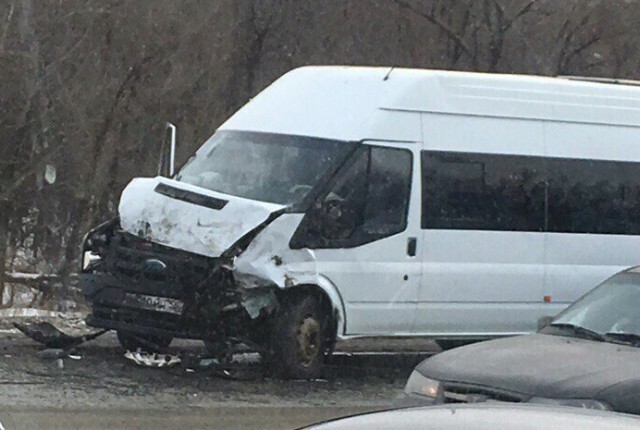 Пятеро пострадали в ДТП с участием катафалка на Загородном шоссе в Оренбурге 