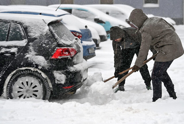 Водителям нужно быть осторожнее на дорогах: на столичный регион обрушатся снегопады 
