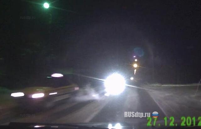 Таксист напугал 