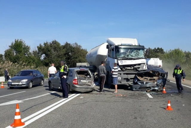 Один человек погиб в массовом ДТП на трассе Краснодар – Верхнебаканский 