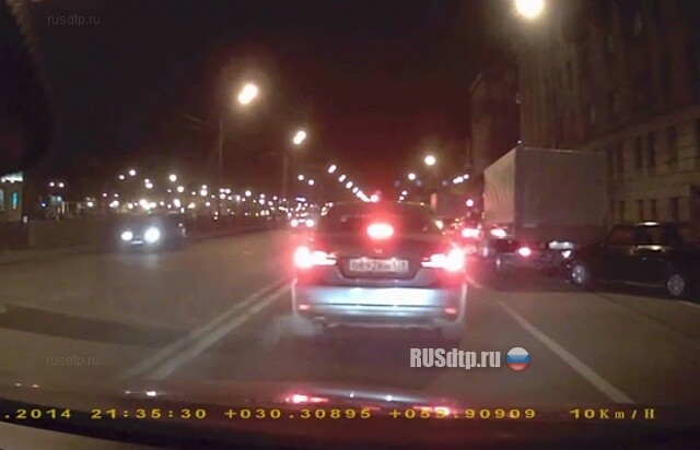 Врезался в грузовик 