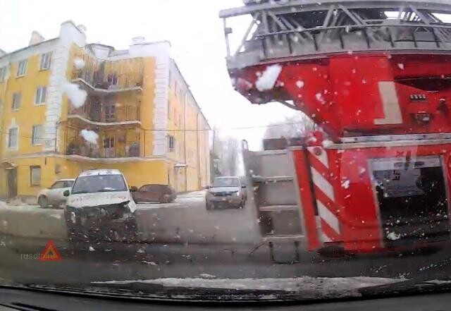 ДТП в Гатчине с участием пожарной машины