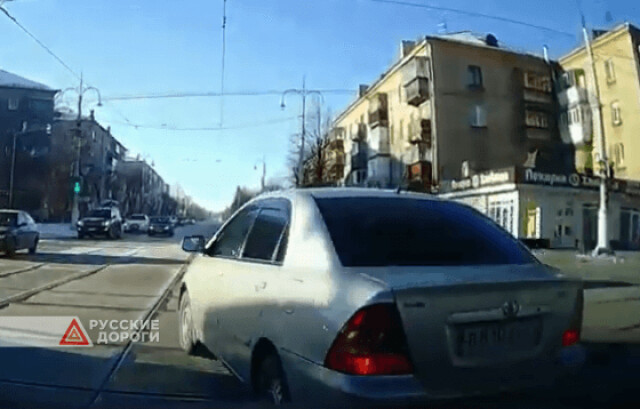 ДТП на перекрестке в Магнитогорске