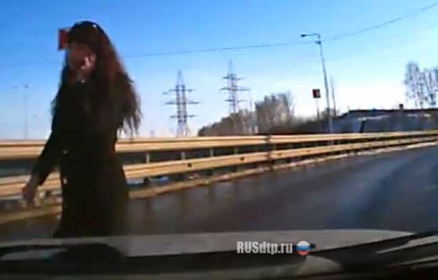 Вот новый поворот, что он нам несет? 