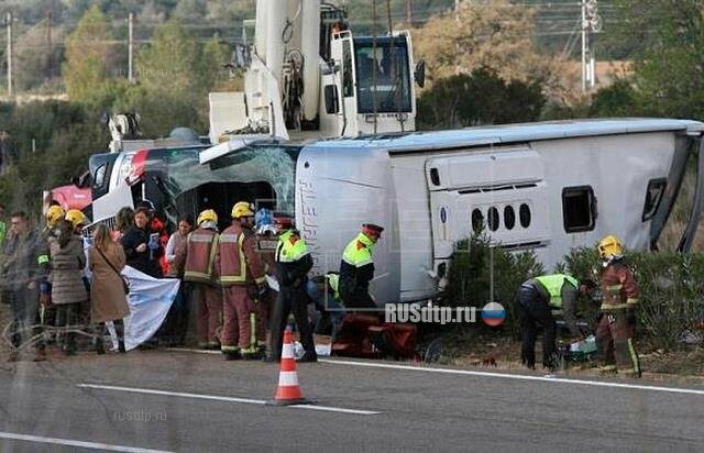 14 студентов погибли в ДТП с автобусом и автомобилем в Испании 