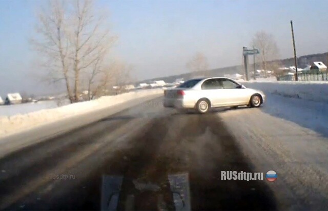 Желтый квадрат 