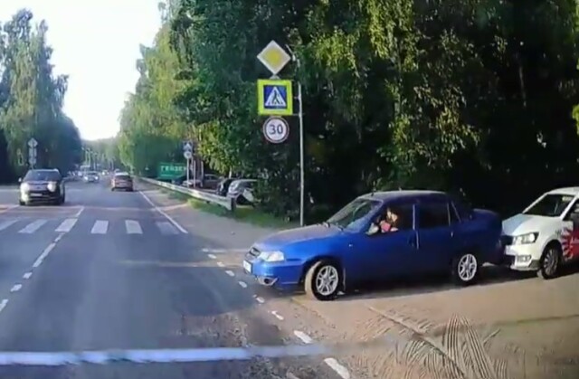 «Высунул нос» на дорогу: водитель «Нексии» устроил ДТП на ровном месте