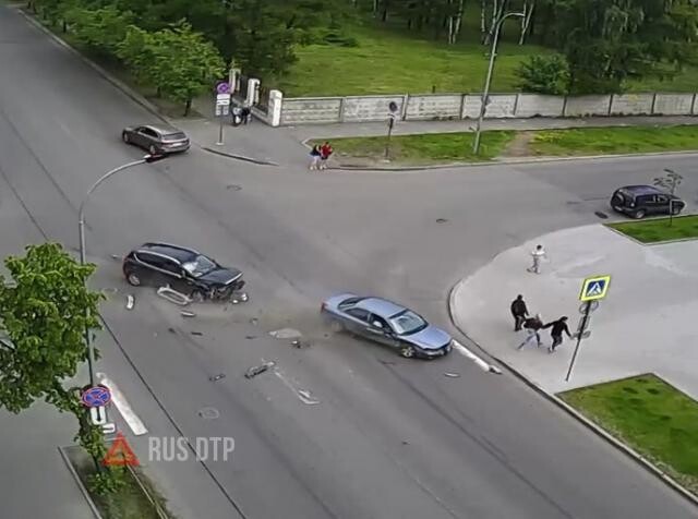 ДТП на перекрестке Анохина и Гоголя в Петрозаводске