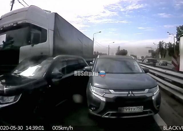 Массовое ДТП на Ленинградском шоссе