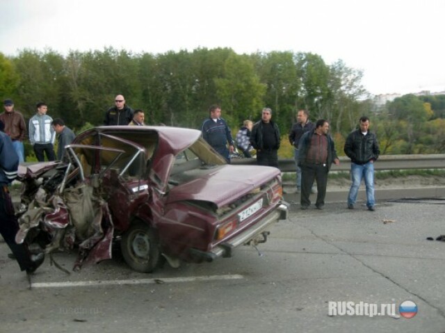 В Томске столкнулись «Тойота» и ВАЗ-2106 